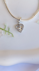 TAŞLI KALPLİ SALLANTILI CHARM