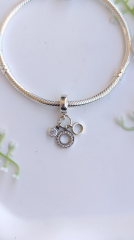 TAŞLI SALLANTILI CHARM