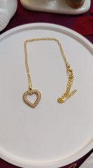 TAŞLI KALPLİ GOLD KOLYE
