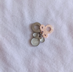 MİCKEY SALLANTILI CHARM