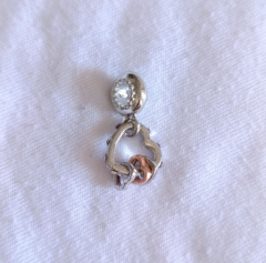 ÇOKLU KALPLİ SALLANTILI CHARM
