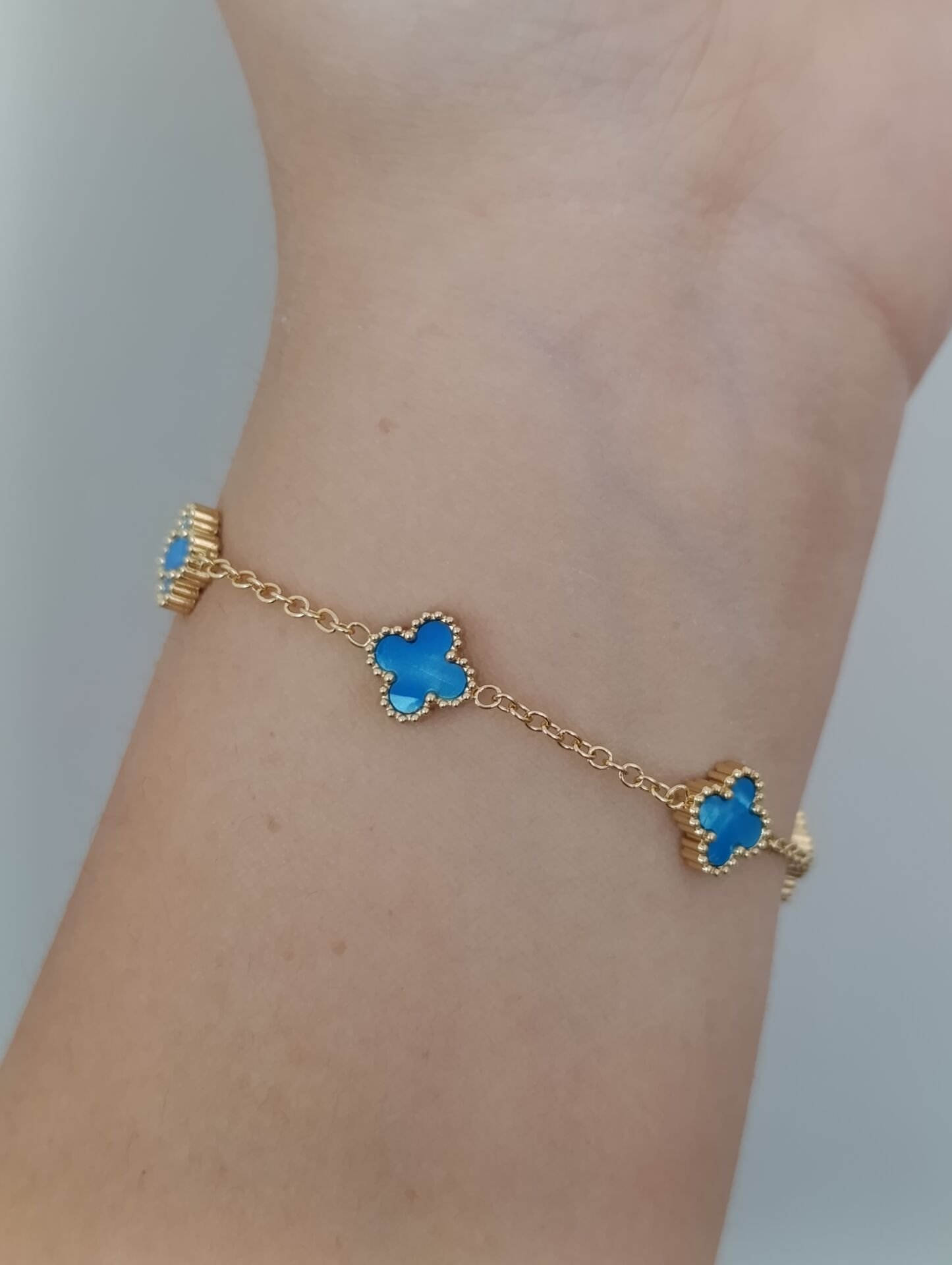 VAN CLEEF GOLD-MAVİ SEDEFLİ MİNİ BİLEKLİK